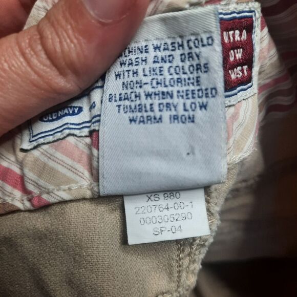 Old Navy Vintage Y2K Ultra Low Waist Khaki Cargi Capris Size 10 - Picture 5 of 6